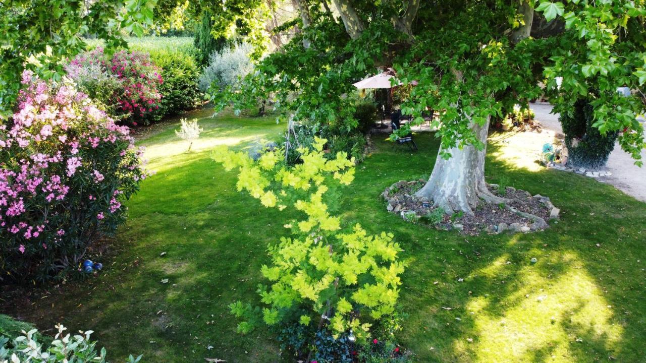 Mas Du Clos De L'Escarrat Jonquieres  ภายนอก รูปภาพ