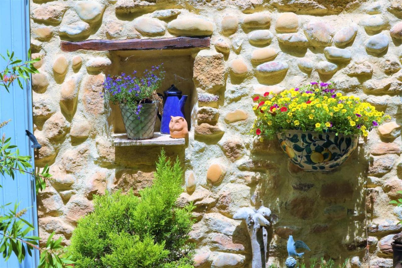 Mas Du Clos De L'Escarrat Jonquieres  ภายนอก รูปภาพ